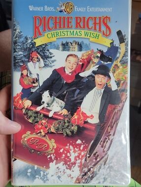 Warner Bros. Richie Rich's Christmas Wish VHS — Red, Blue, Green